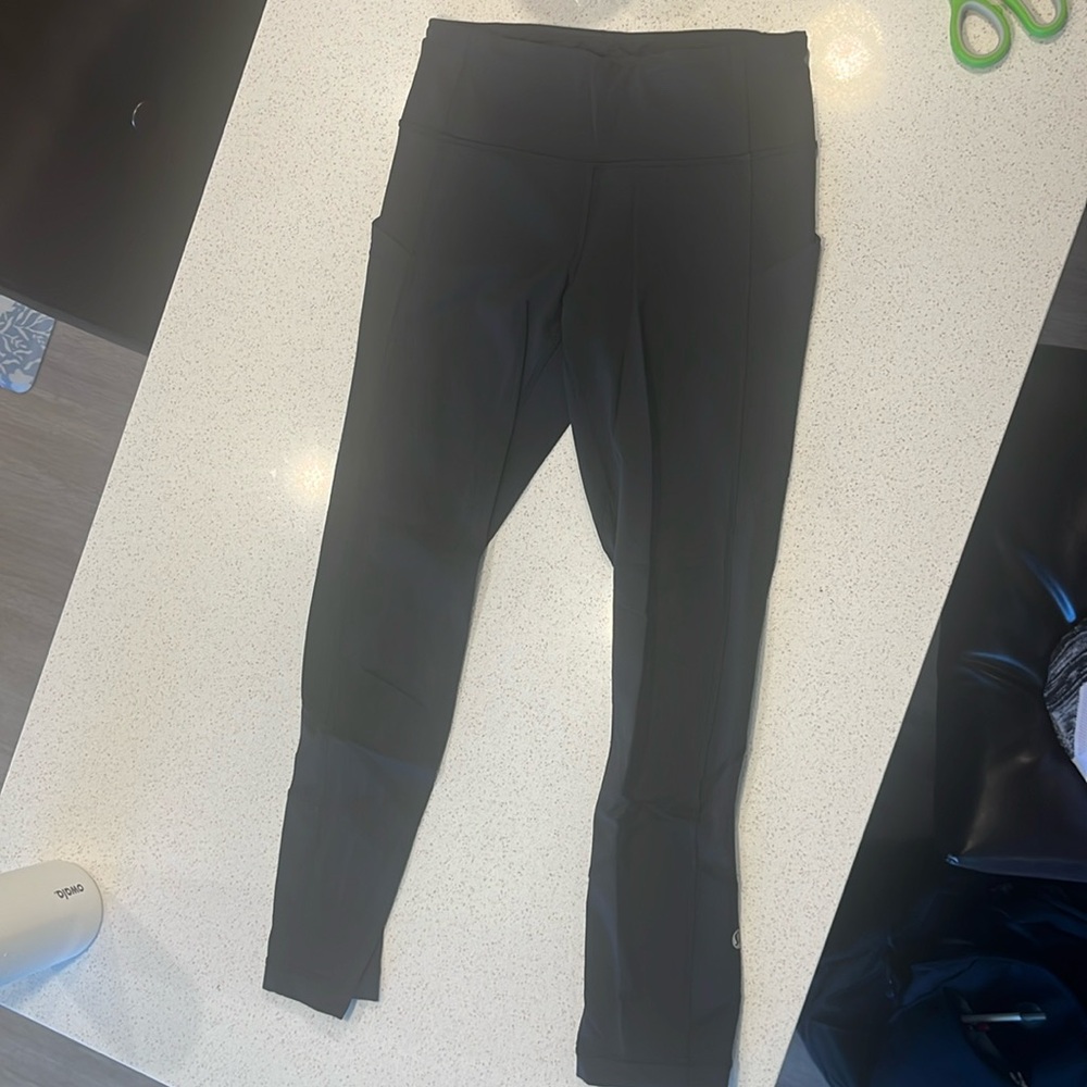 Women’s Lululemon leggings